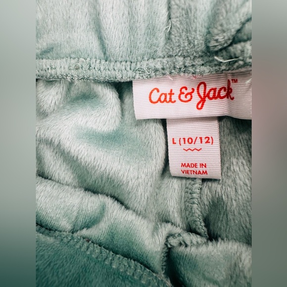 Cat & Jack Kids Plush Lounge Set |Mint Green Velour Top & Joggers | Size L & XL - Picture 4 of 11